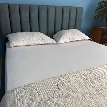 Spacious Triple With Balcony Kamez