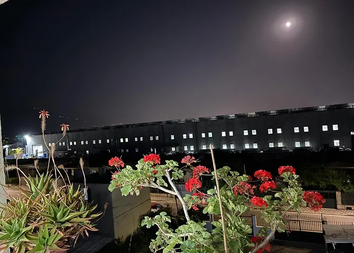 Spacious Triple With Balcony Kamez