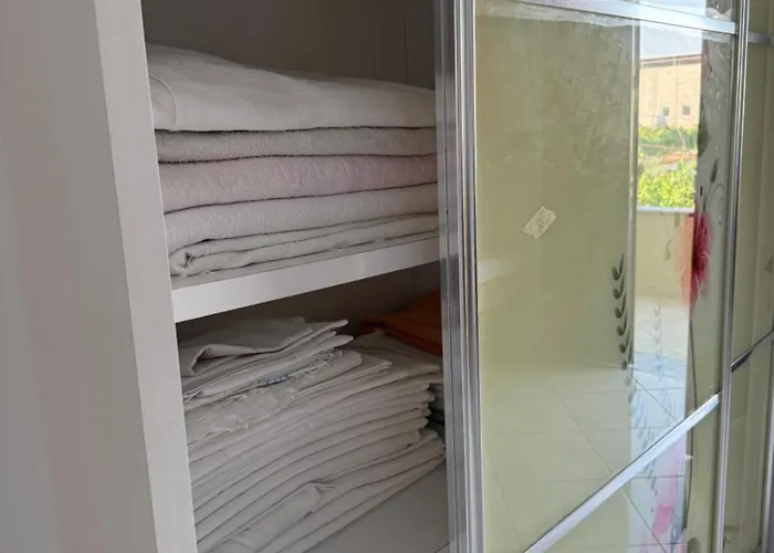 Spacious Triple With Balcony Guest house